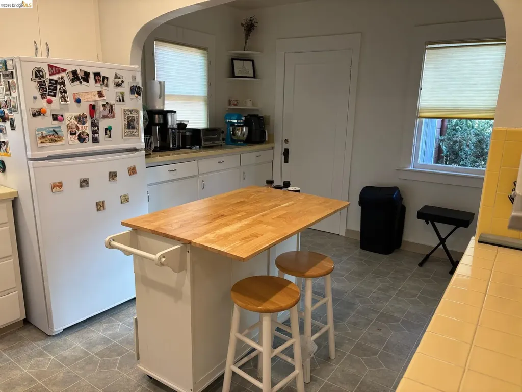 1024 Elsinore Avenue Oakland CA 94602