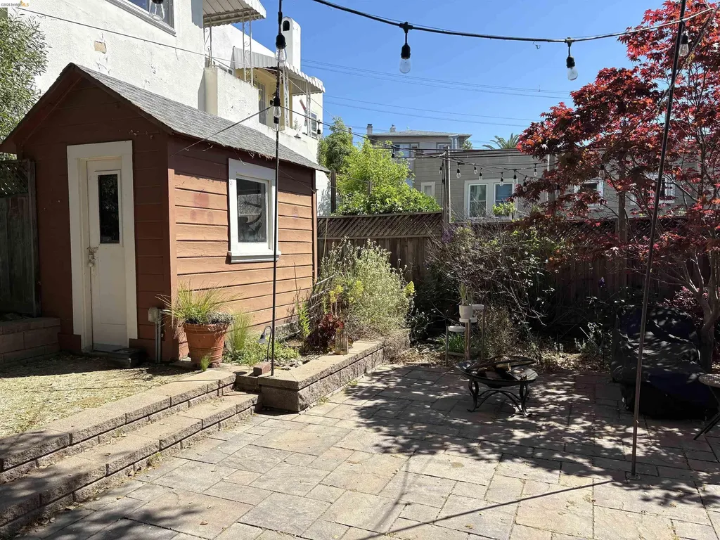 1024 Elsinore Avenue Oakland CA 94602
