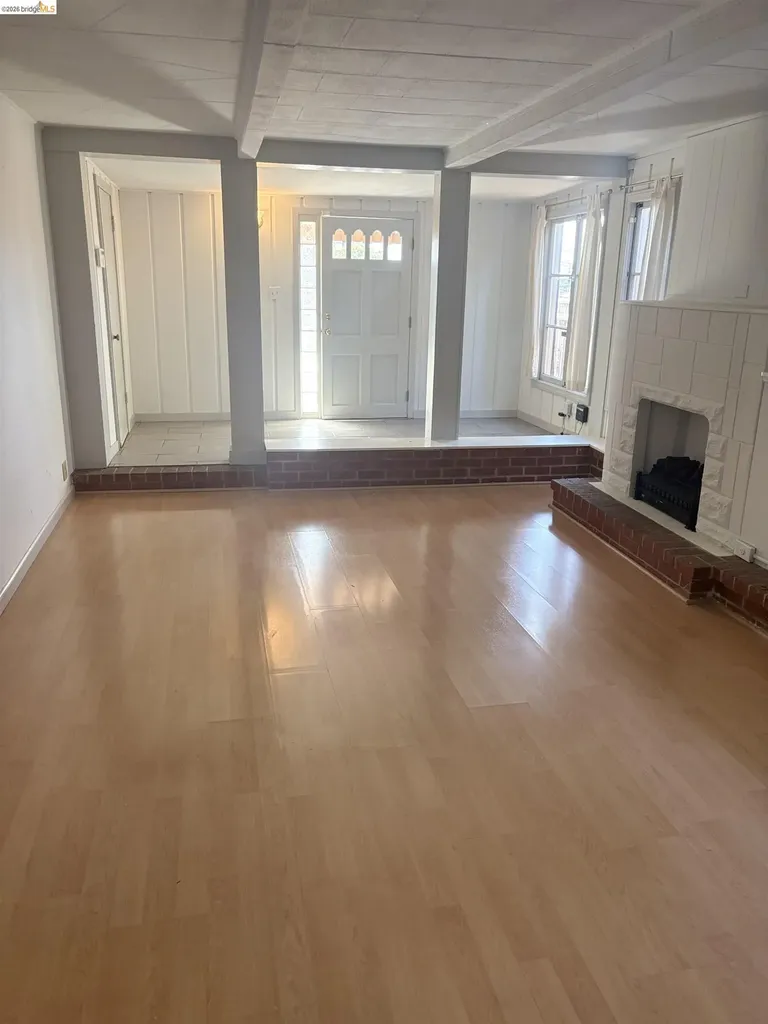 1024 Elsinore Avenue Oakland CA 94602