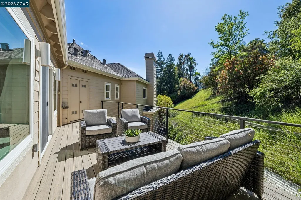 34 Sugarloaf Terrace Alamo CA 94507