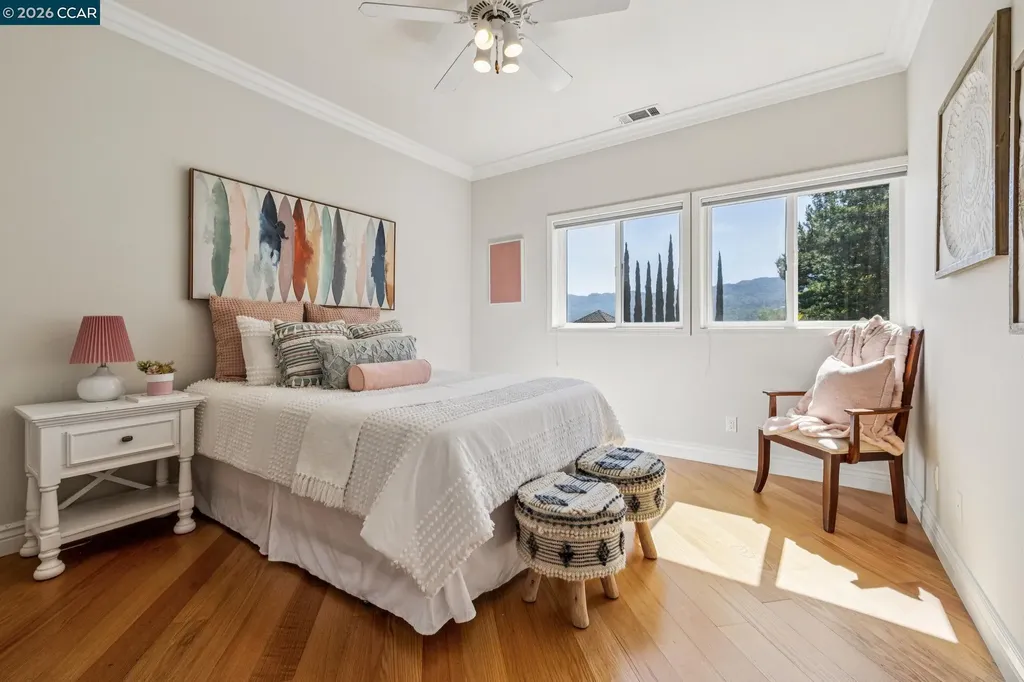 34 Sugarloaf Terrace Alamo CA 94507