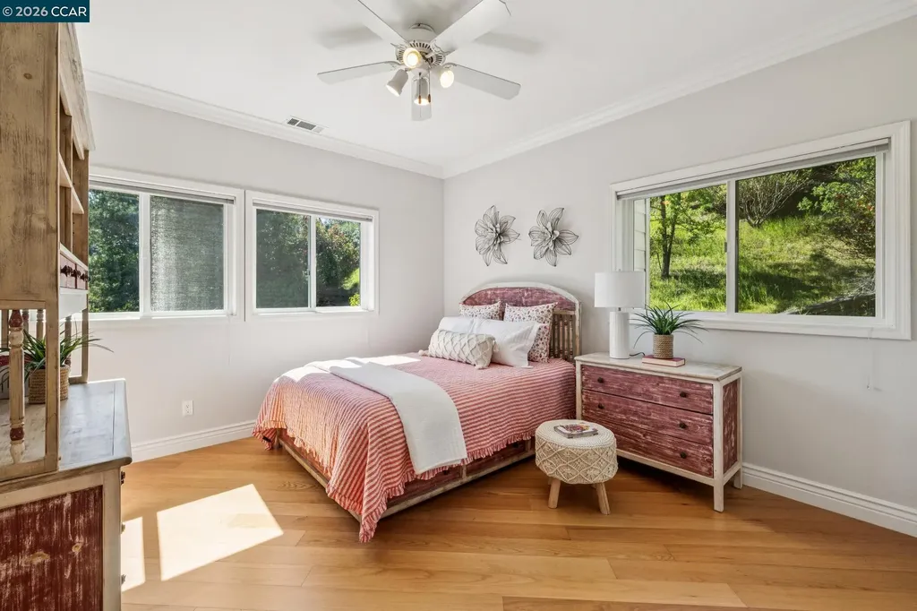 34 Sugarloaf Terrace Alamo CA 94507