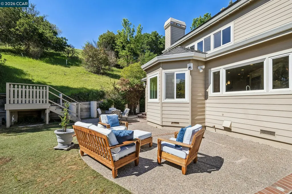 34 Sugarloaf Terrace Alamo CA 94507