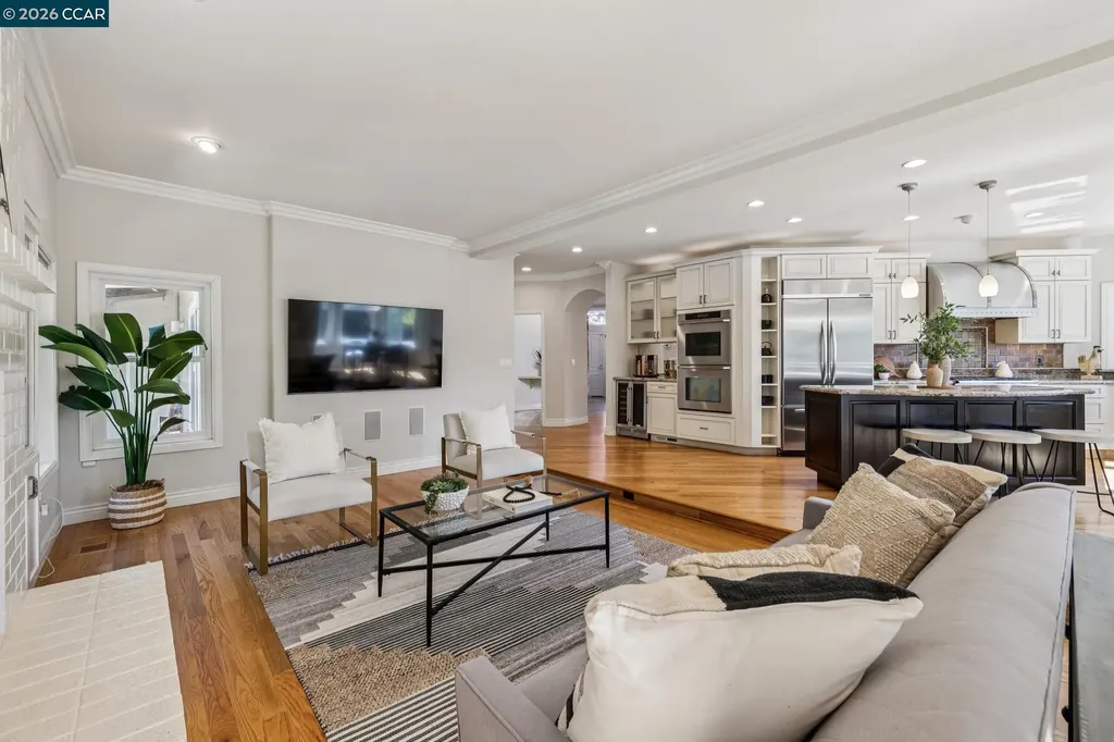 34 Sugarloaf Terrace Alamo CA 94507