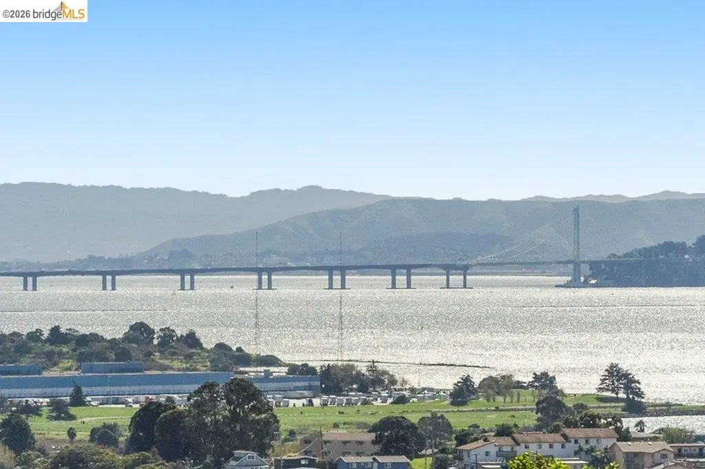 6715 Canyon Trail El Cerrito CA 94530