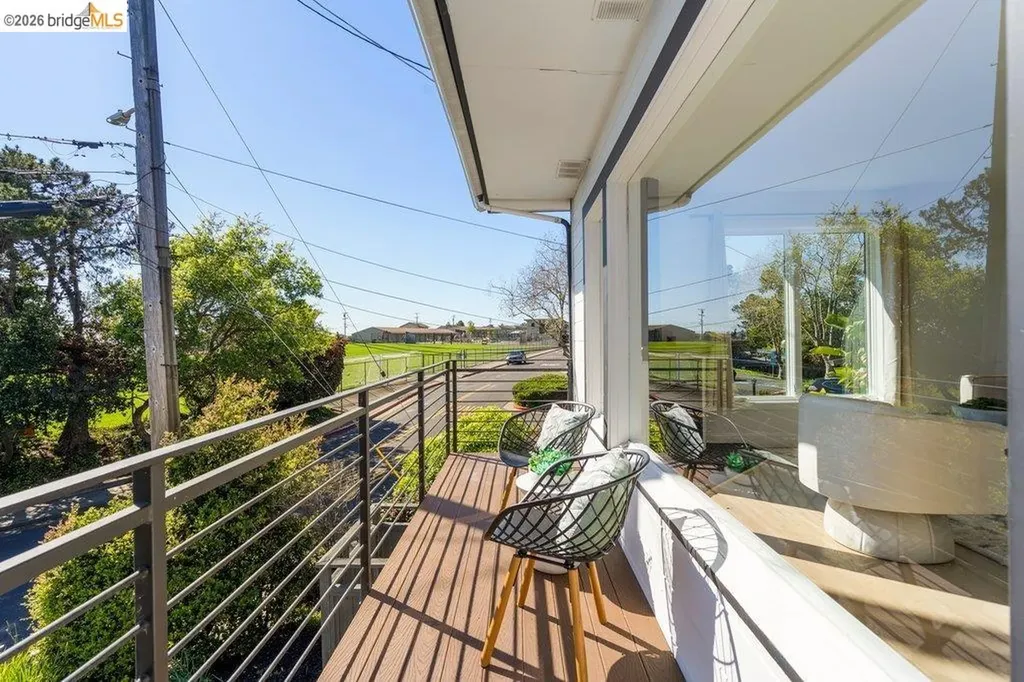 6715 Canyon Trail El Cerrito CA 94530