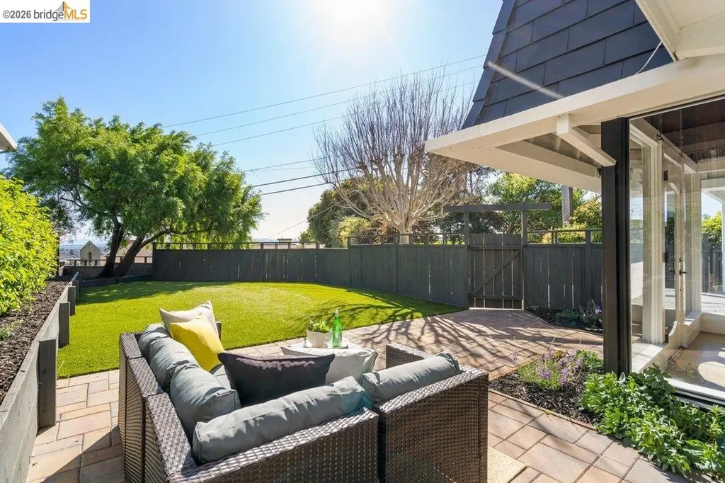 6715 Canyon Trail El Cerrito CA 94530