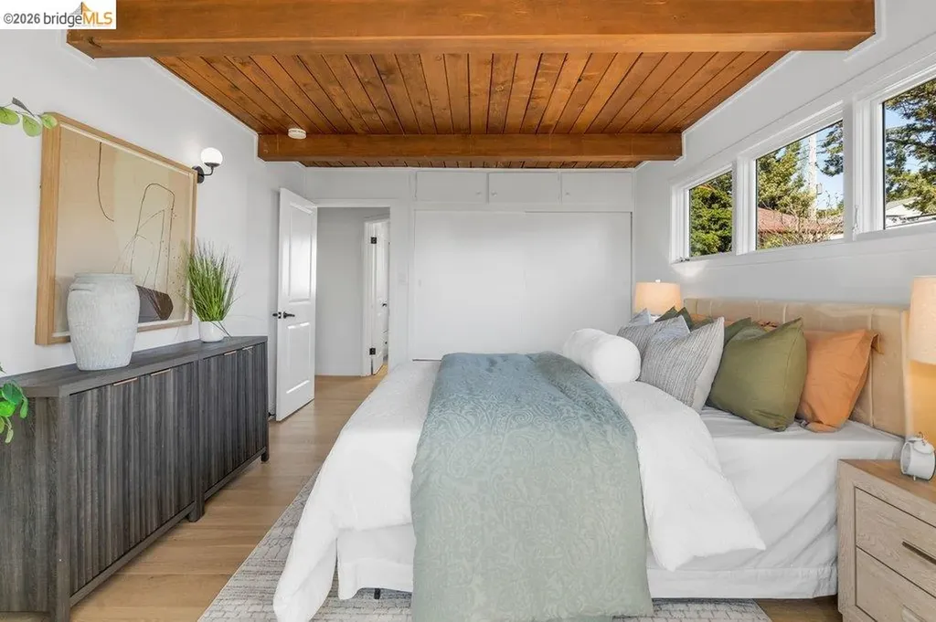 6715 Canyon Trail El Cerrito CA 94530