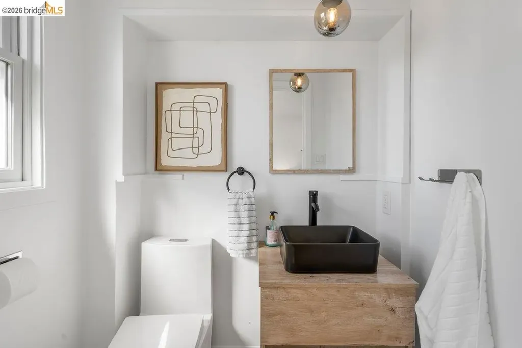 6715 Canyon Trail El Cerrito CA 94530