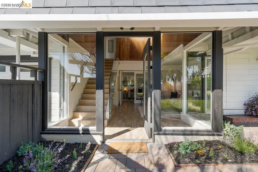 6715 Canyon Trail El Cerrito CA 94530