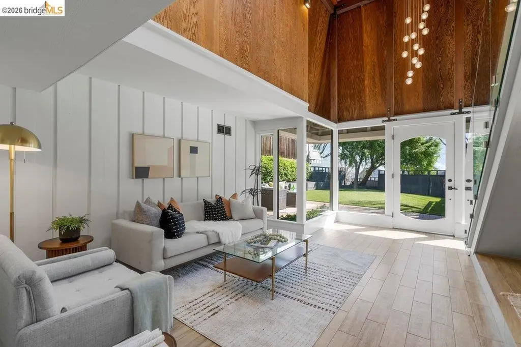 6715 Canyon Trail El Cerrito CA 94530