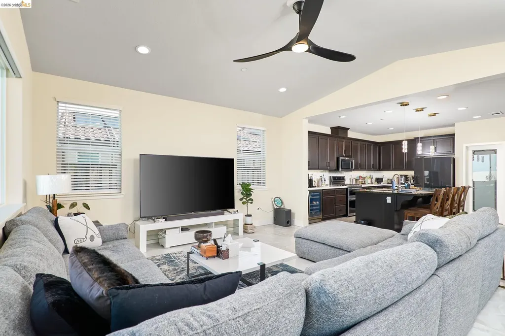 5532 Promontory Way Antioch CA 94531