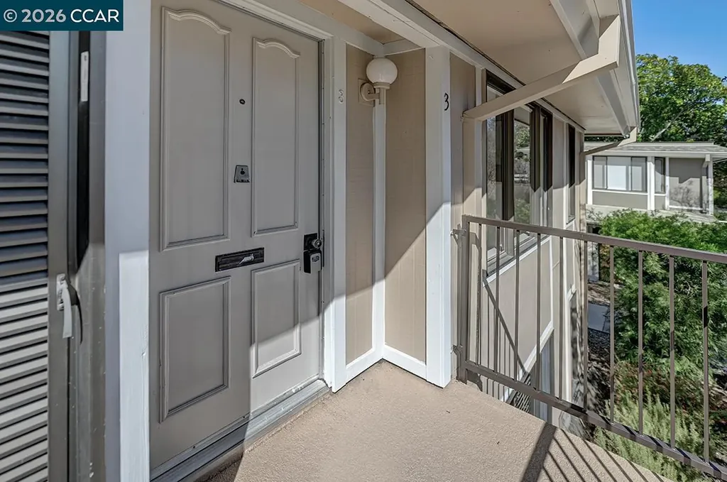 2700 Tice Creek Drive Walnut Creek CA 94595