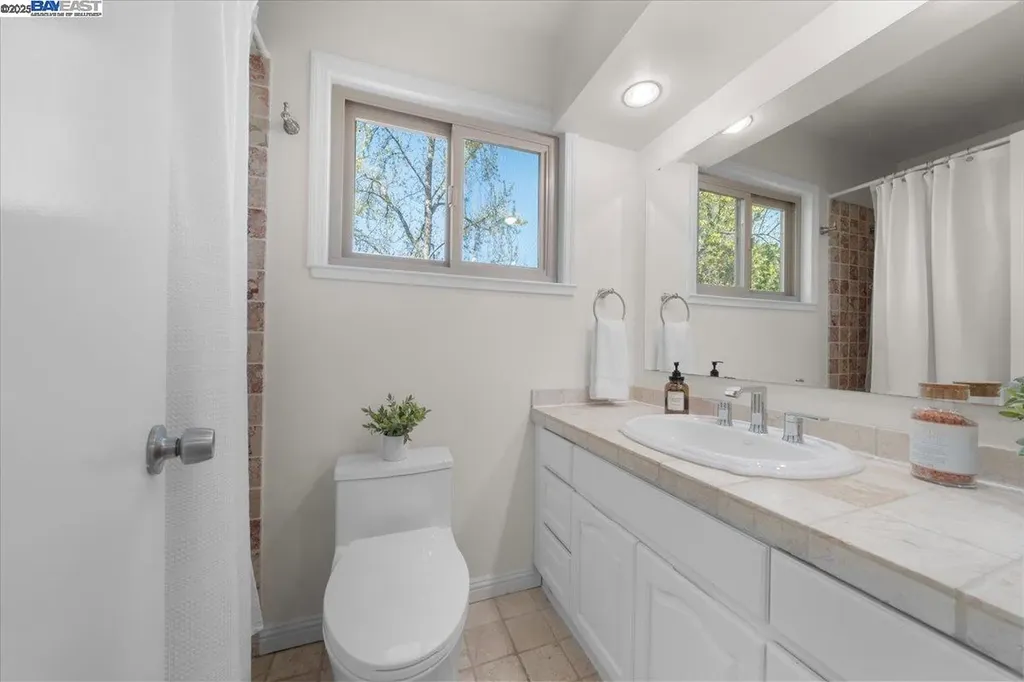 427 Chalda Way Moraga CA 94556