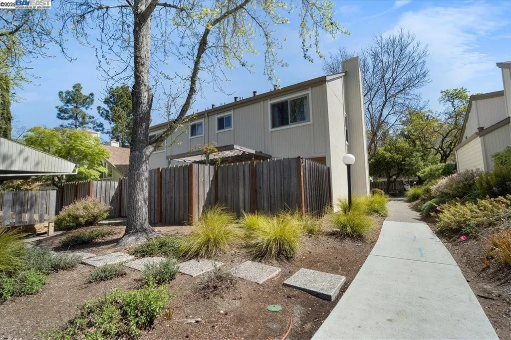 427 Chalda Way Moraga CA 94556