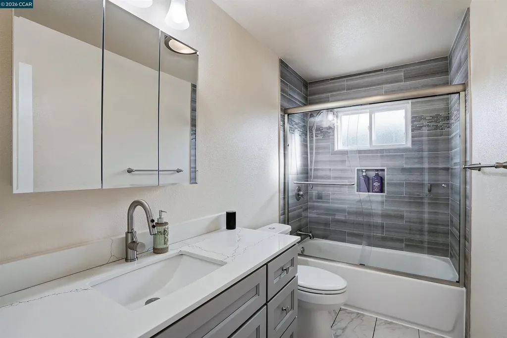 368 Atherton Avenue Pittsburg CA 94565