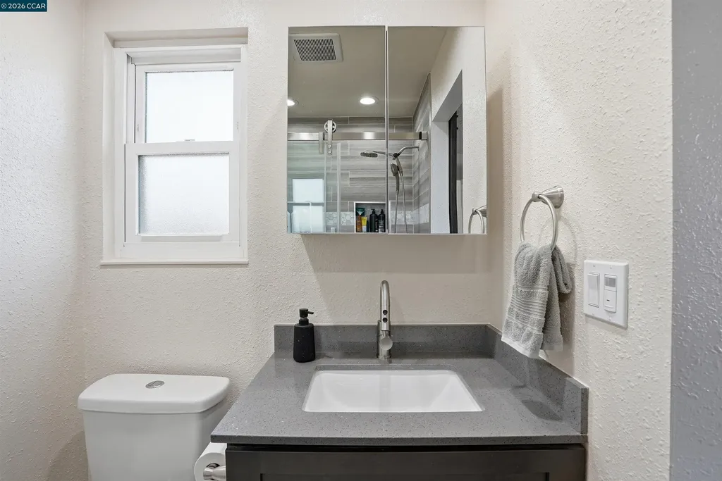 368 Atherton Avenue Pittsburg CA 94565