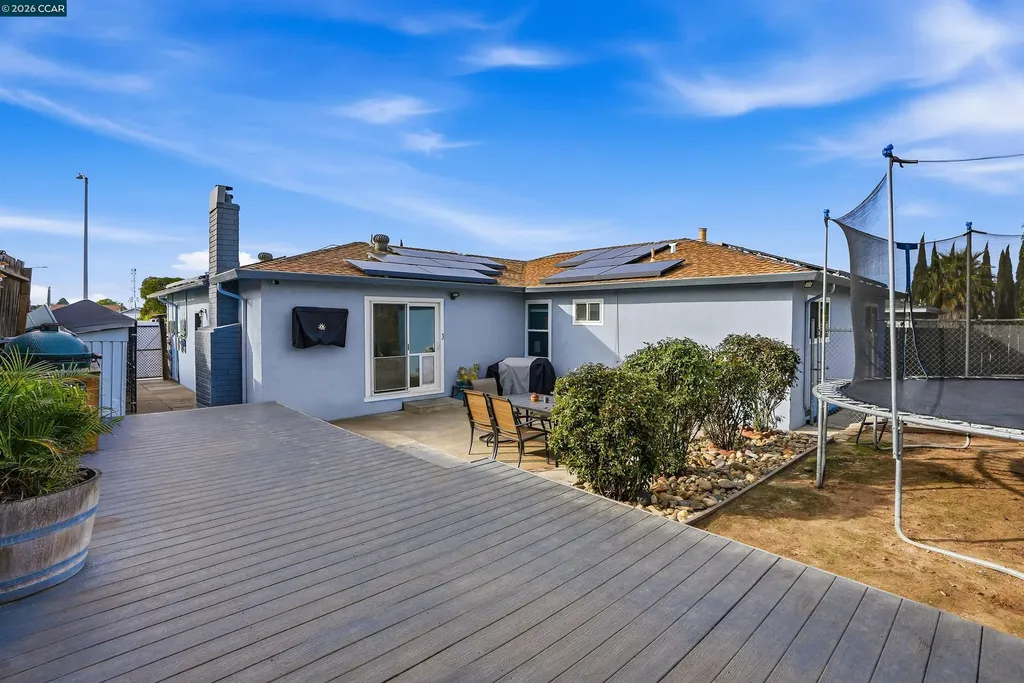 368 Atherton Avenue Pittsburg CA 94565