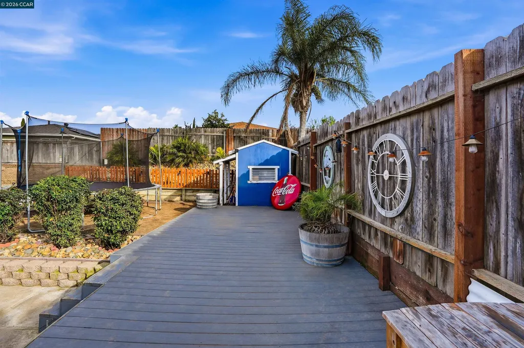 368 Atherton Avenue Pittsburg CA 94565