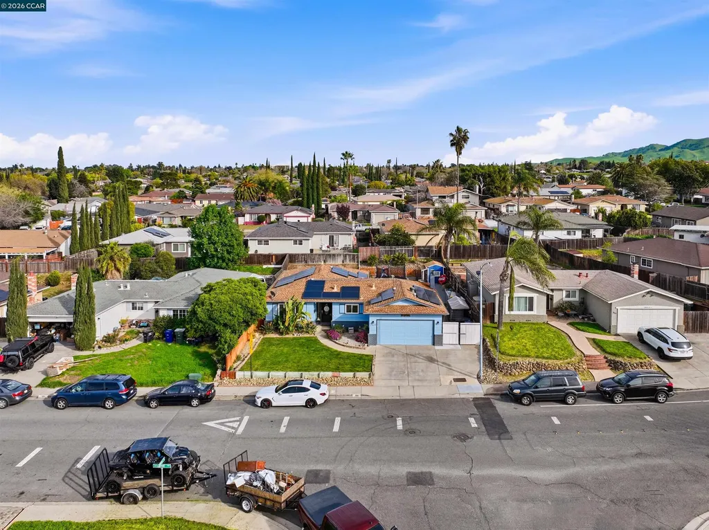 368 Atherton Avenue Pittsburg CA 94565