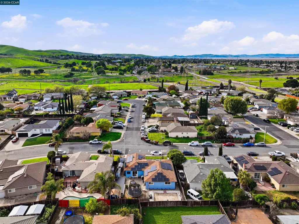 368 Atherton Avenue Pittsburg CA 94565