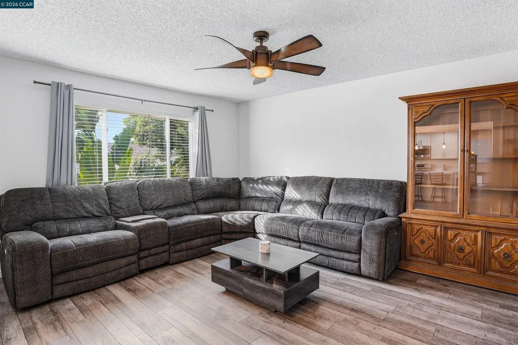 368 Atherton Avenue Pittsburg CA 94565