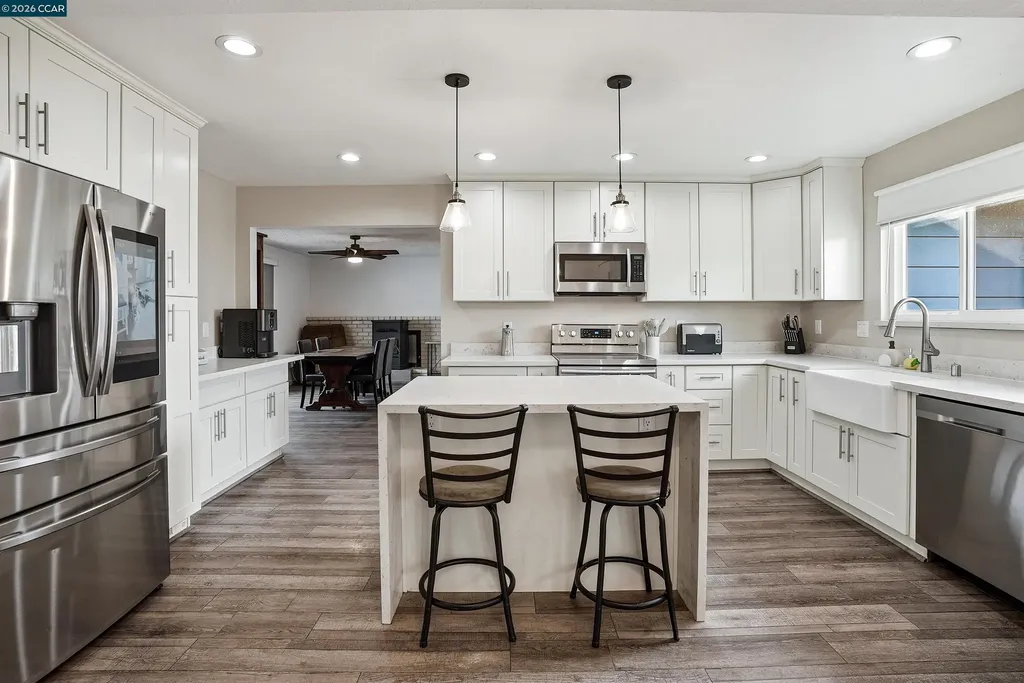 368 Atherton Avenue Pittsburg CA 94565