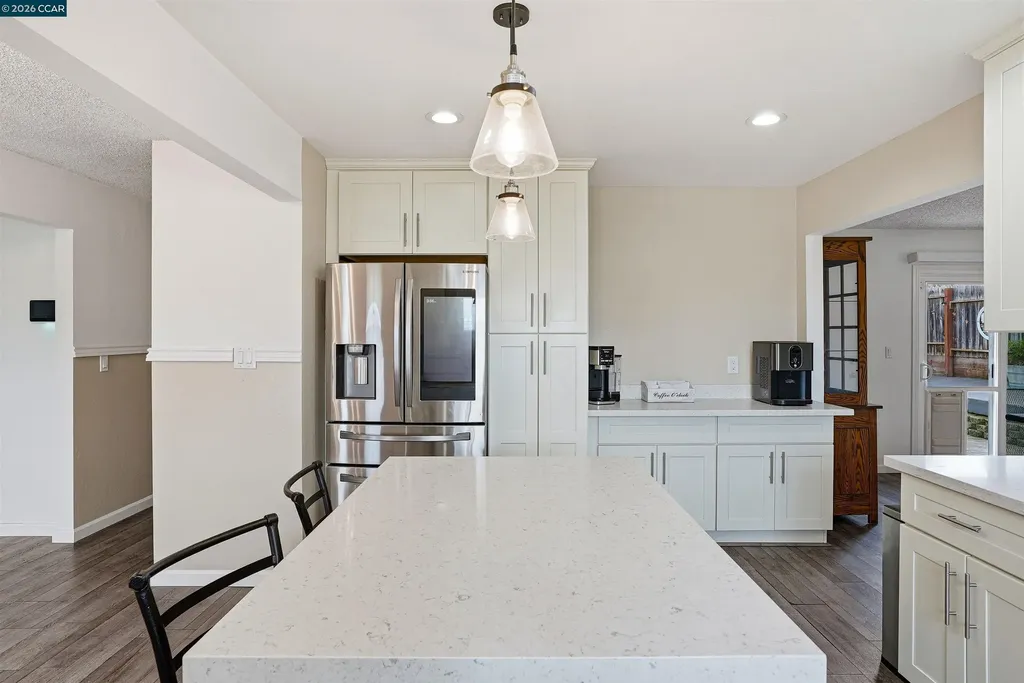 368 Atherton Avenue Pittsburg CA 94565