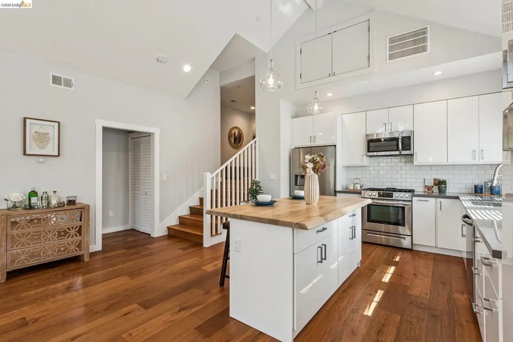 3424 Richmond Boulevard Oakland CA 94611