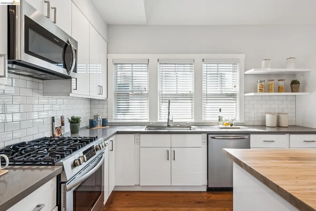 3424 Richmond Boulevard Oakland CA 94611