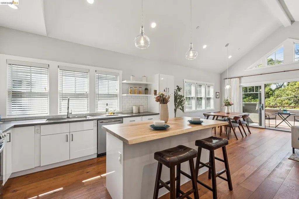 3424 Richmond Boulevard Oakland CA 94611