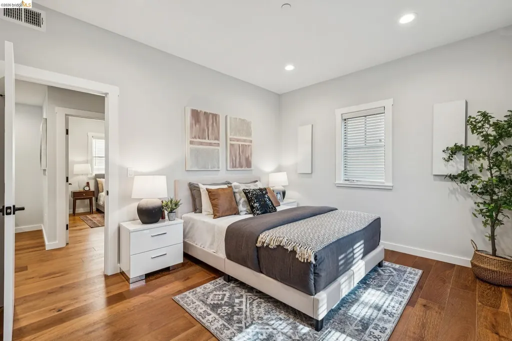 3424 Richmond Boulevard Oakland CA 94611