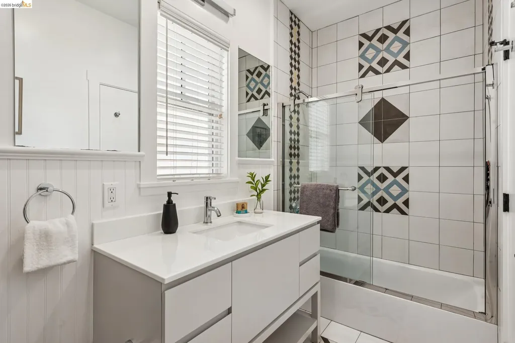 3424 Richmond Boulevard Oakland CA 94611