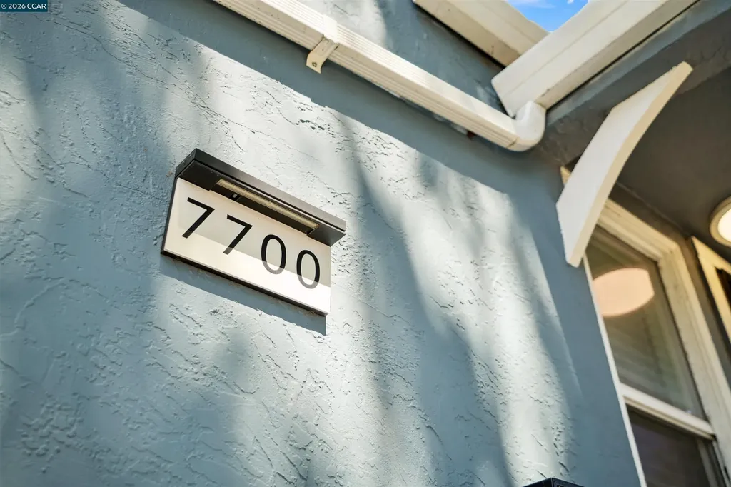 7700 Garfield Avenue Oakland CA 94605