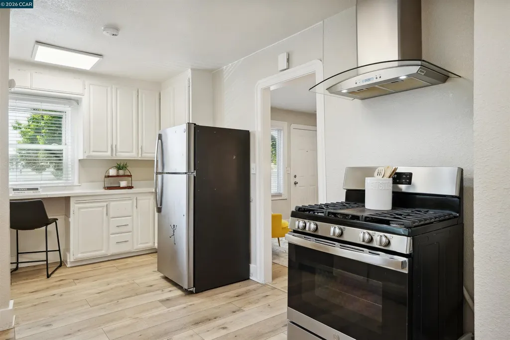 7700 Garfield Avenue Oakland CA 94605