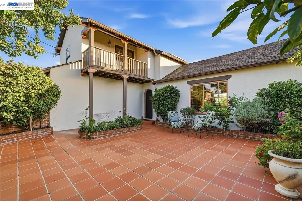 22111 Prospect Street Hayward CA 94541