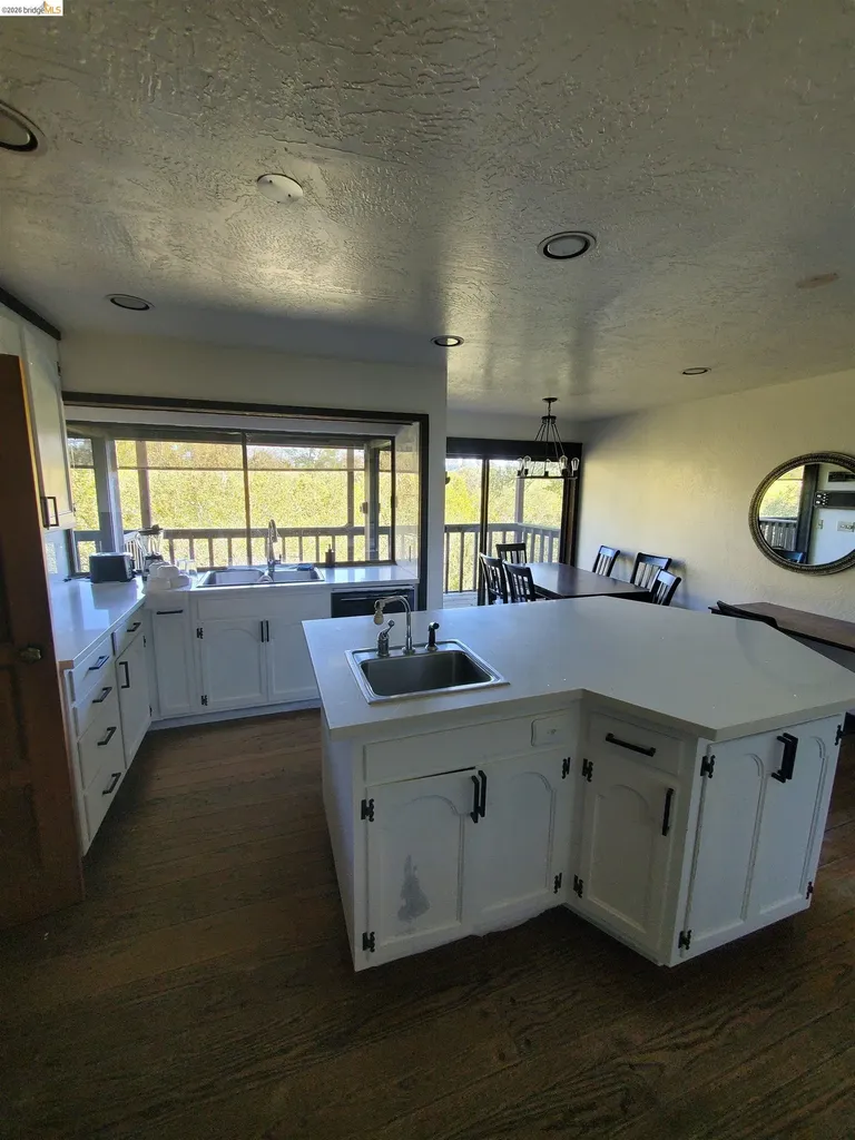 90 Devin Drive Moraga CA 94556
