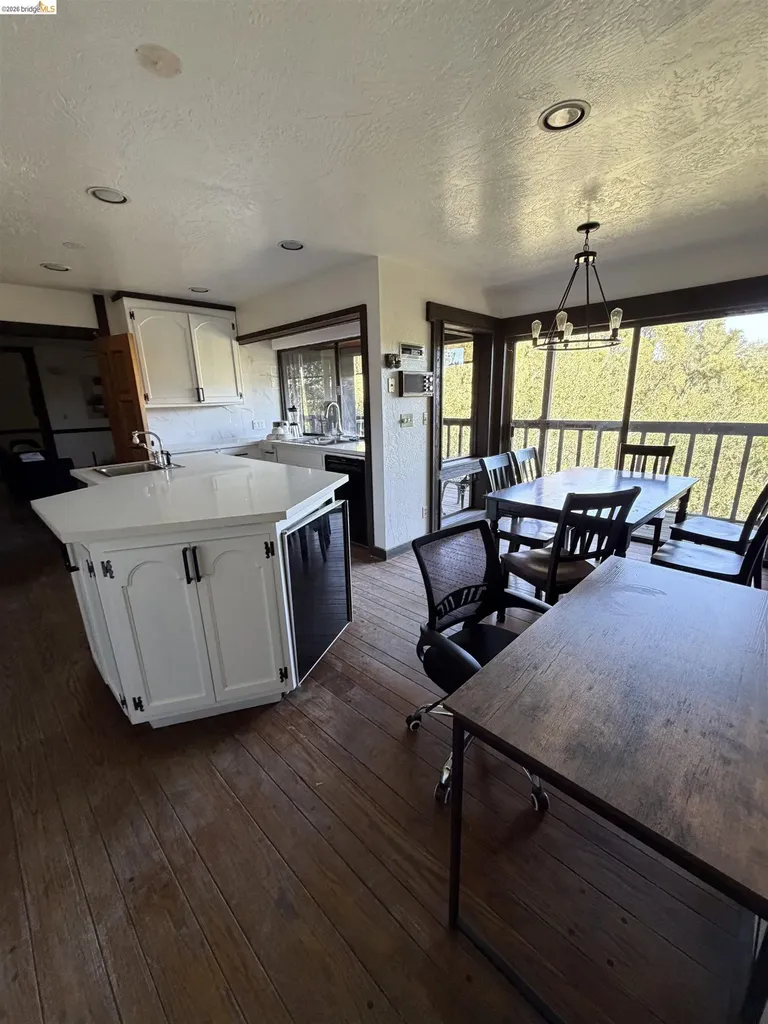 90 Devin Drive Moraga CA 94556