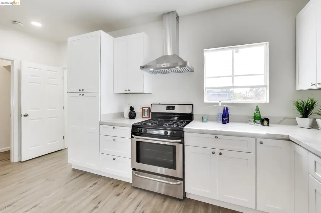 1978 Rosedale Avenue Oakland CA 94601