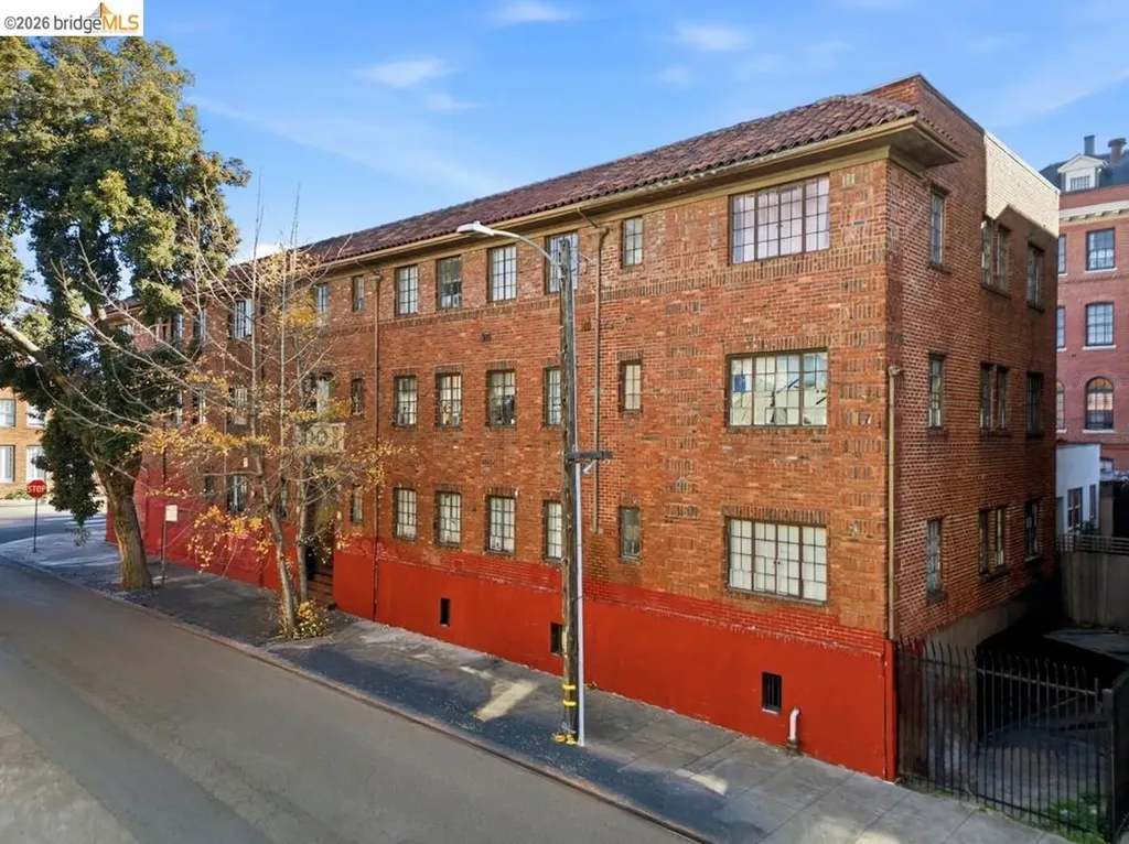 Oakland CA, 1290 26TH Avenue