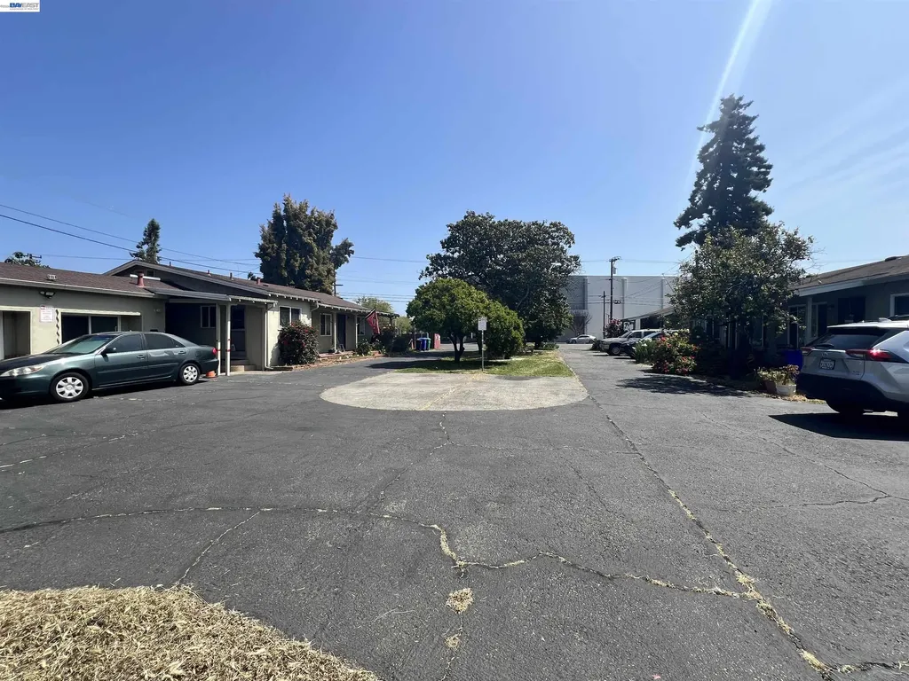 21335 Hathaway Avenue Hayward CA 94541