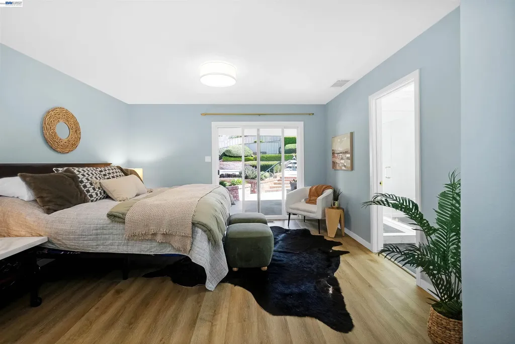 18522 Madison Avenue Castro Valley CA 94546