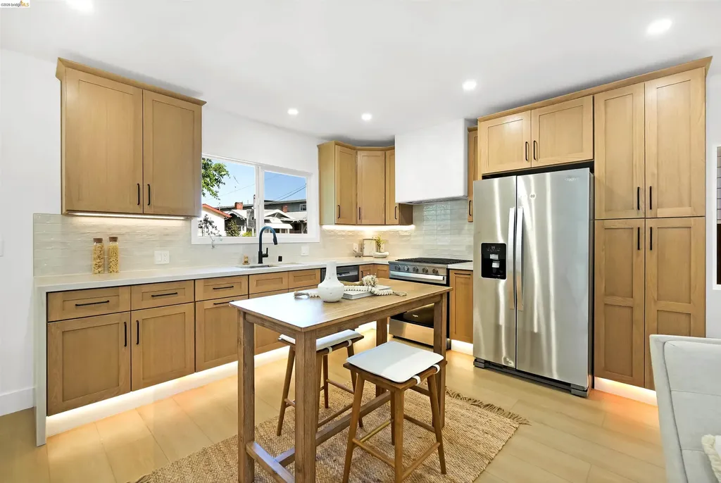 3654 39th Avenue Oakland CA 94619