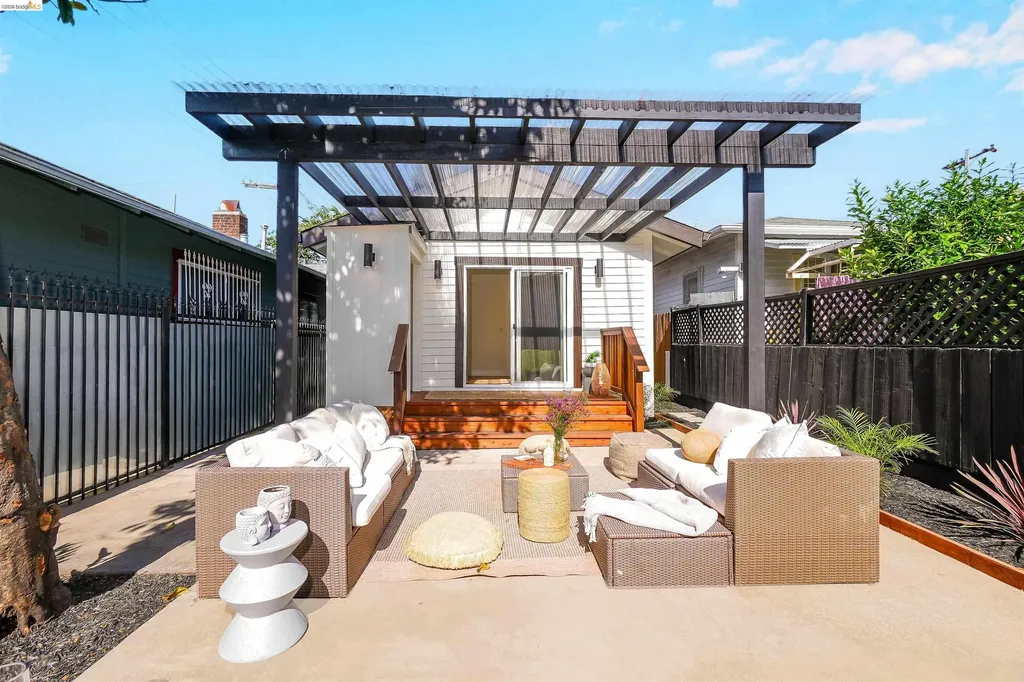 3654 39th Avenue Oakland CA 94619
