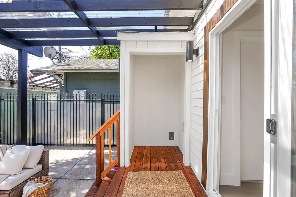 3654 39th Avenue Oakland CA 94619
