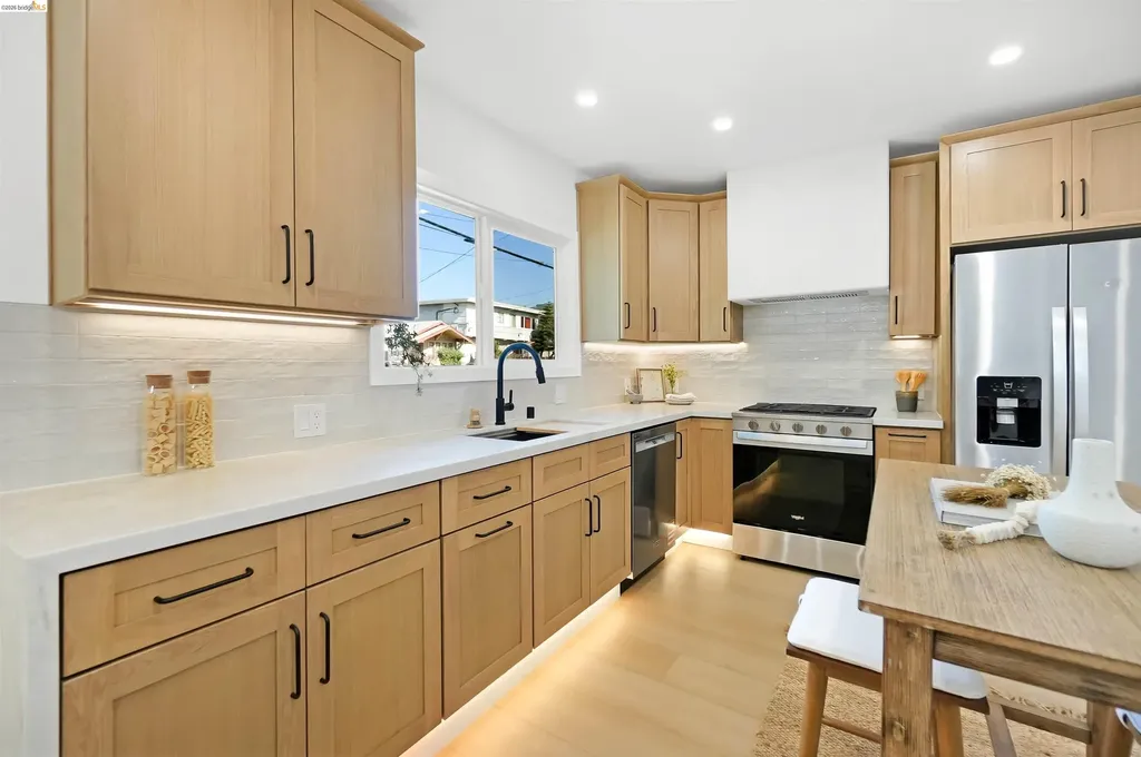 3654 39th Avenue Oakland CA 94619