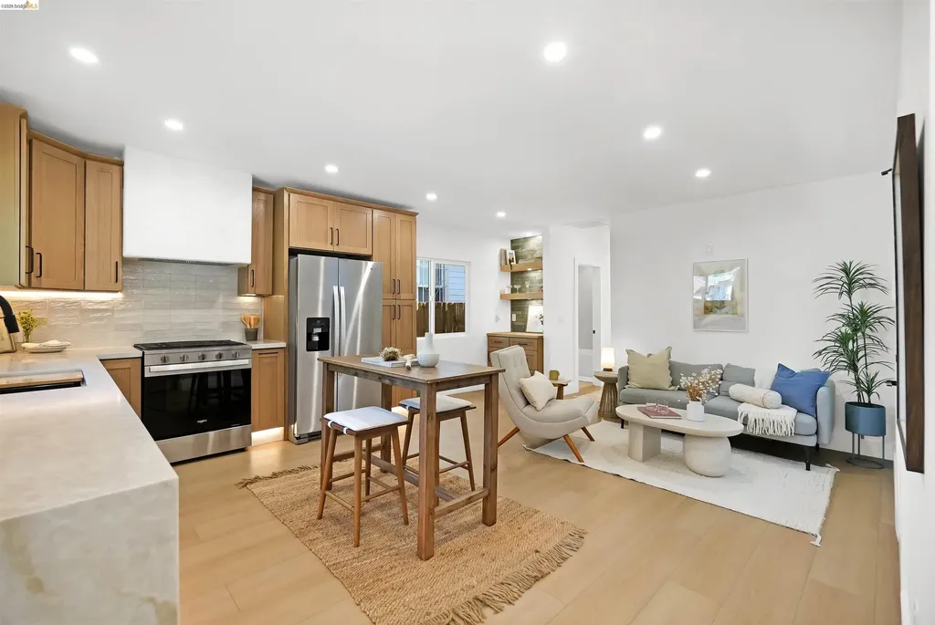 3654 39th Avenue Oakland CA 94619