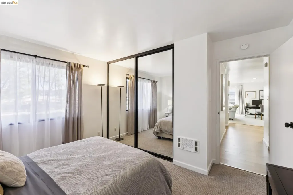 5 Embarcadero Oakland CA 94607