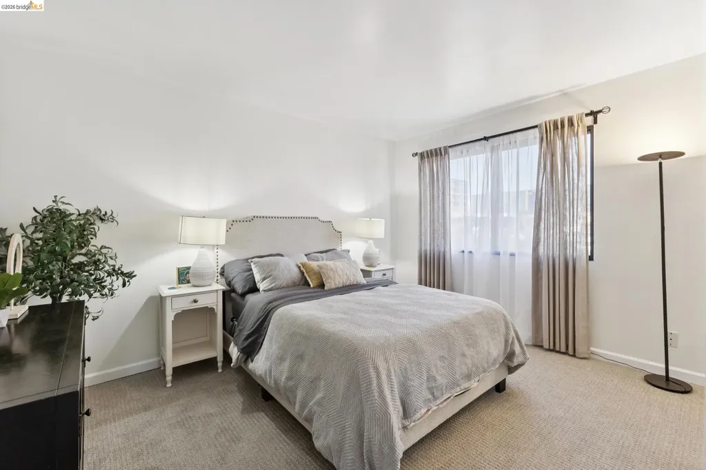 5 Embarcadero Oakland CA 94607