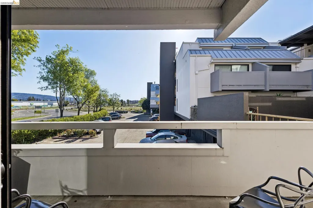 5 Embarcadero Oakland CA 94607